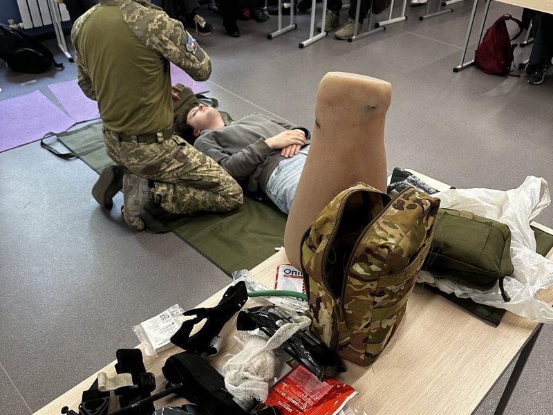 Періодичні вчення разом з фаховими спеціалістами